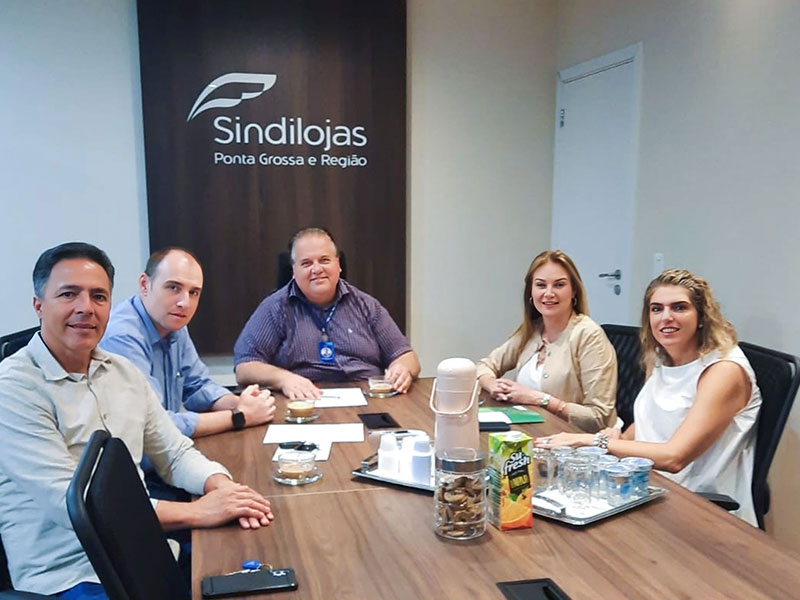 Notícia: Sindilojas e ACIPG debatem futuras parcerias